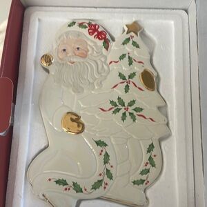 Lenox santa trivet